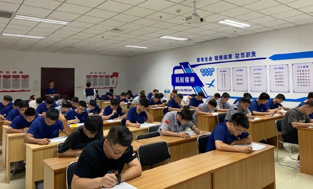 勇立潮頭逐浪高 奮楫篤行謀新篇——日照山太員工執(zhí)照英語考試取得佳績